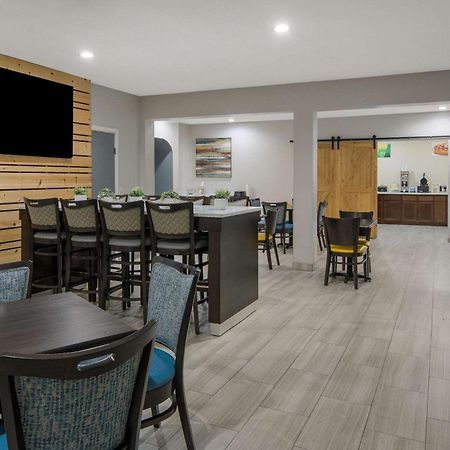 Quality Inn & Suites Roanoke - Fort Worth North Zewnętrze zdjęcie