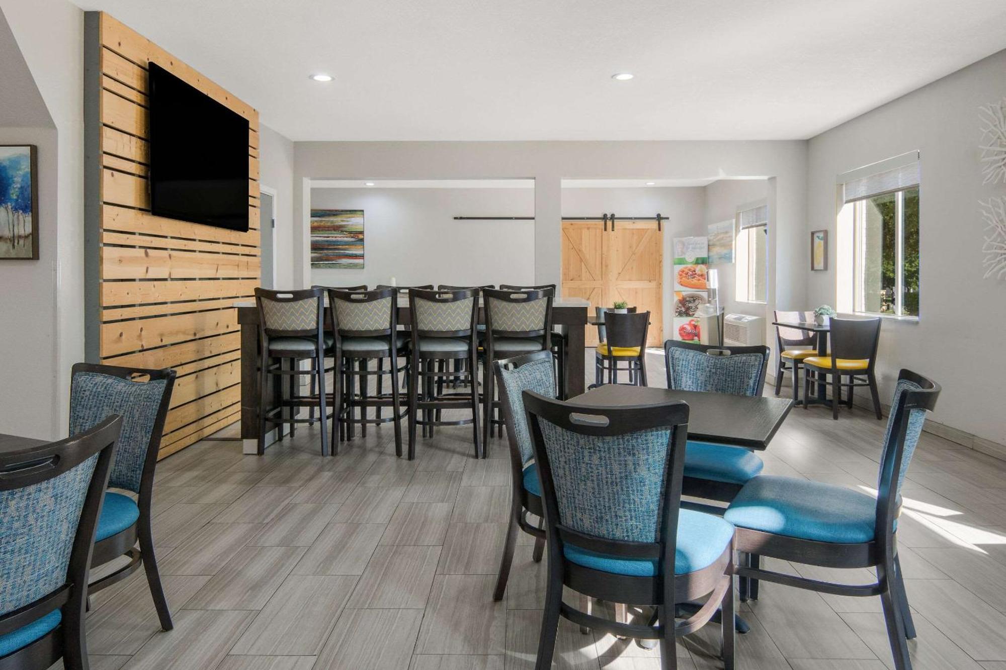 Quality Inn & Suites Roanoke - Fort Worth North Zewnętrze zdjęcie