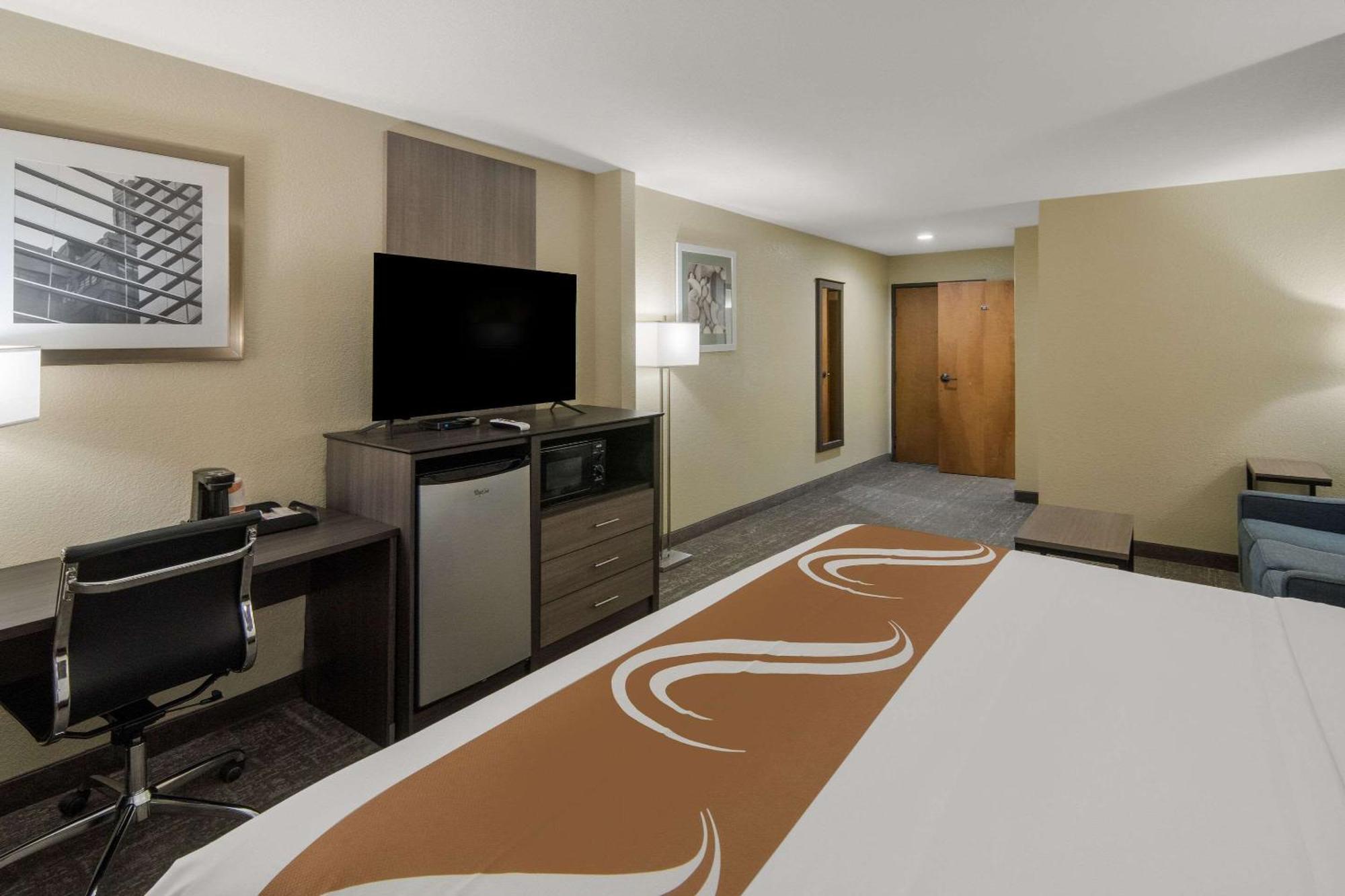 Quality Inn & Suites Roanoke - Fort Worth North Zewnętrze zdjęcie