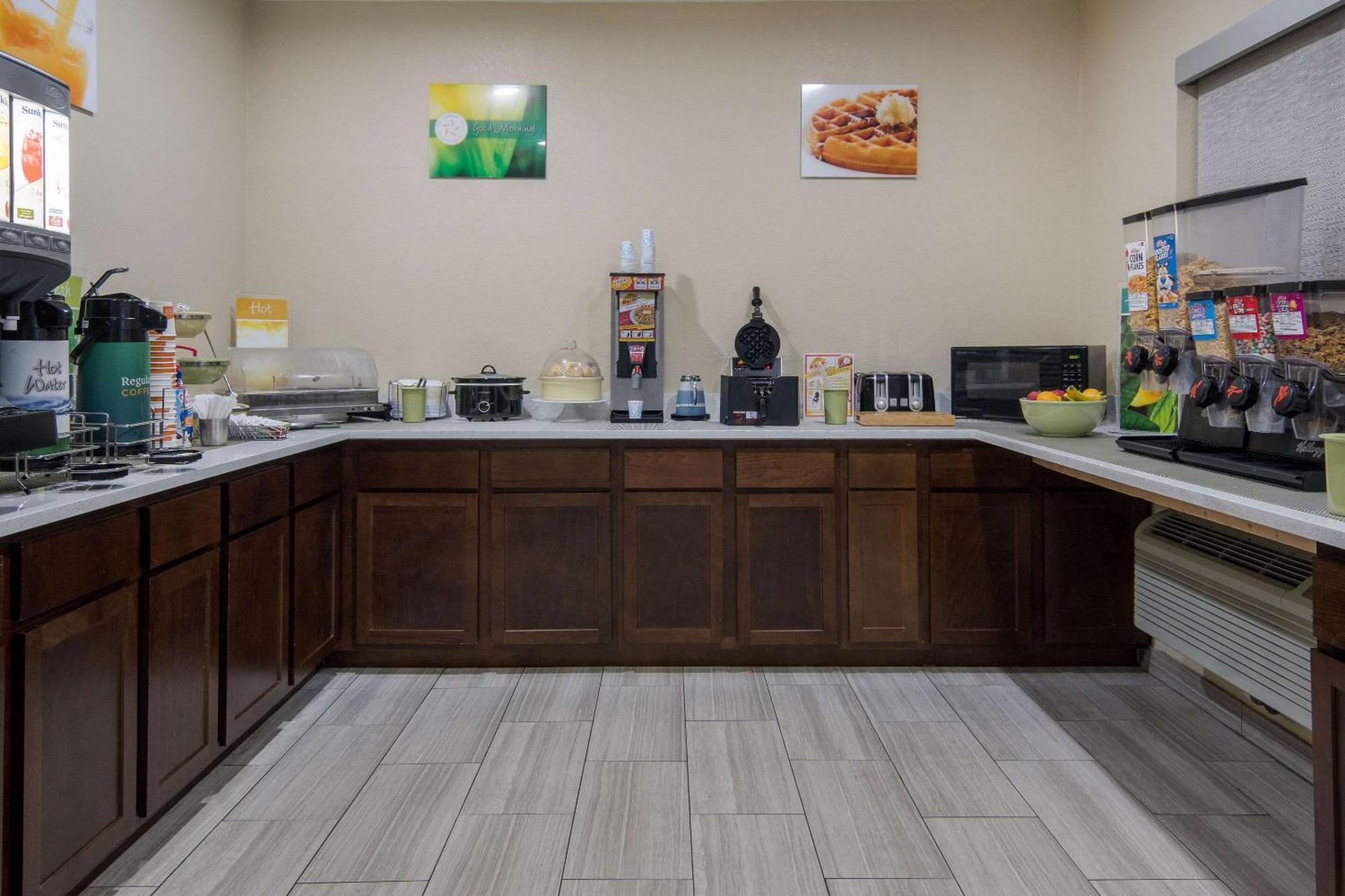 Quality Inn & Suites Roanoke - Fort Worth North Zewnętrze zdjęcie