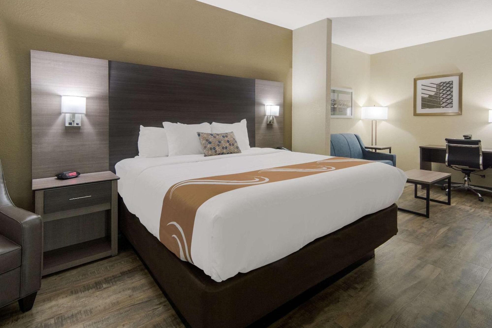 Quality Inn & Suites Roanoke - Fort Worth North Zewnętrze zdjęcie