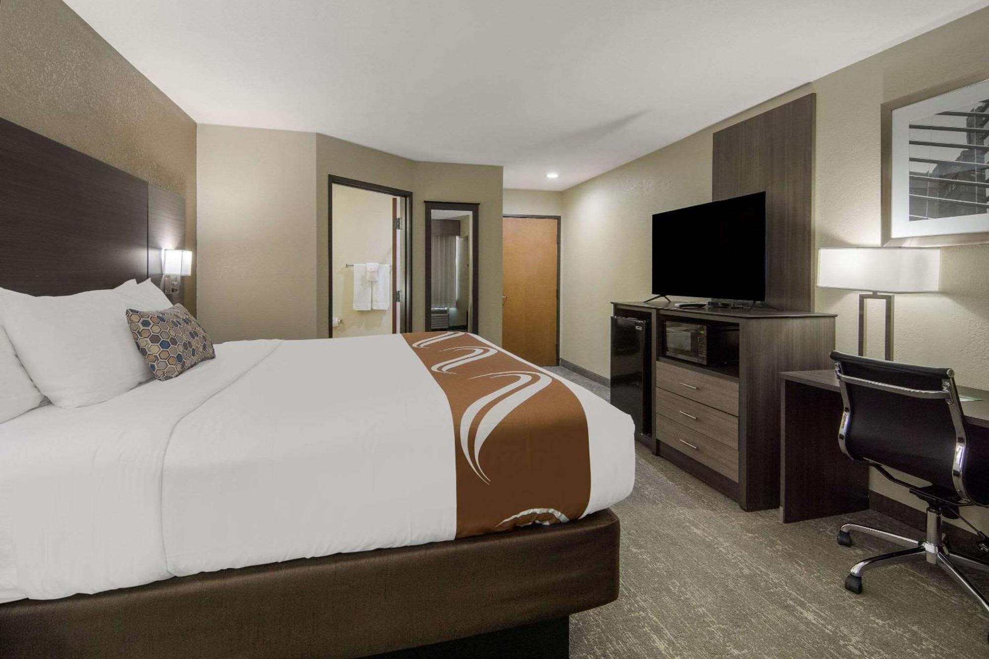 Quality Inn & Suites Roanoke - Fort Worth North Zewnętrze zdjęcie