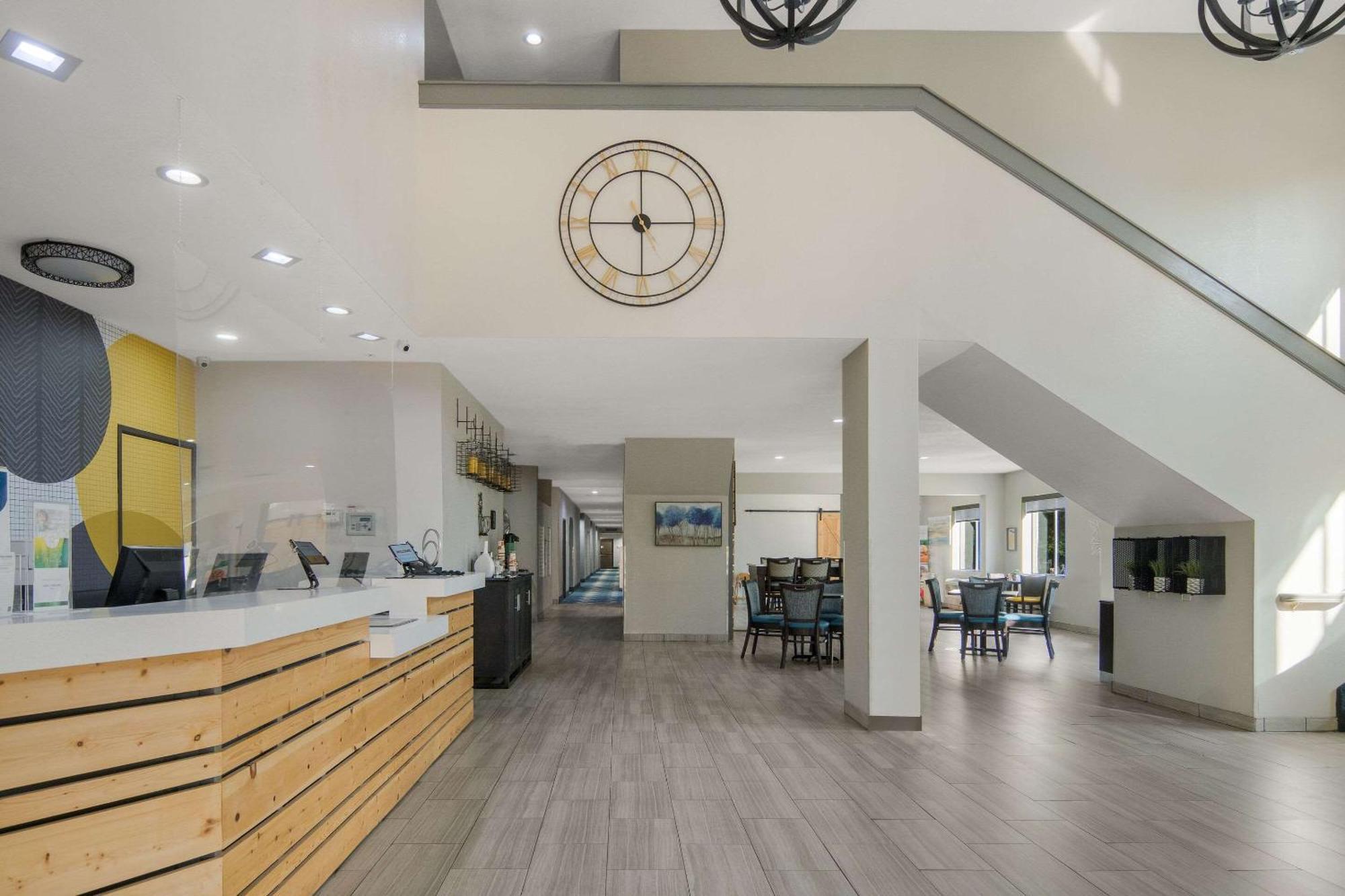 Quality Inn & Suites Roanoke - Fort Worth North Zewnętrze zdjęcie